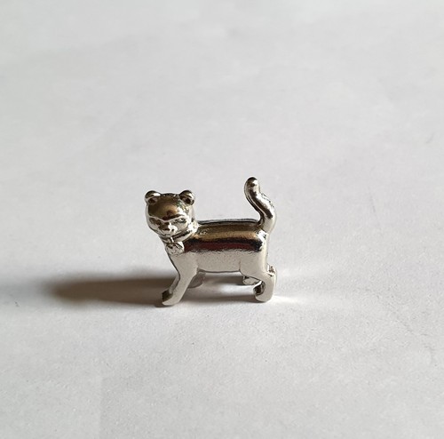 Cat metal monopoly token - cat,