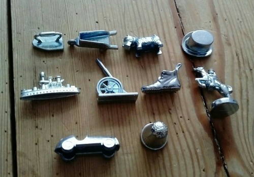 Monopoly set playing - 10,